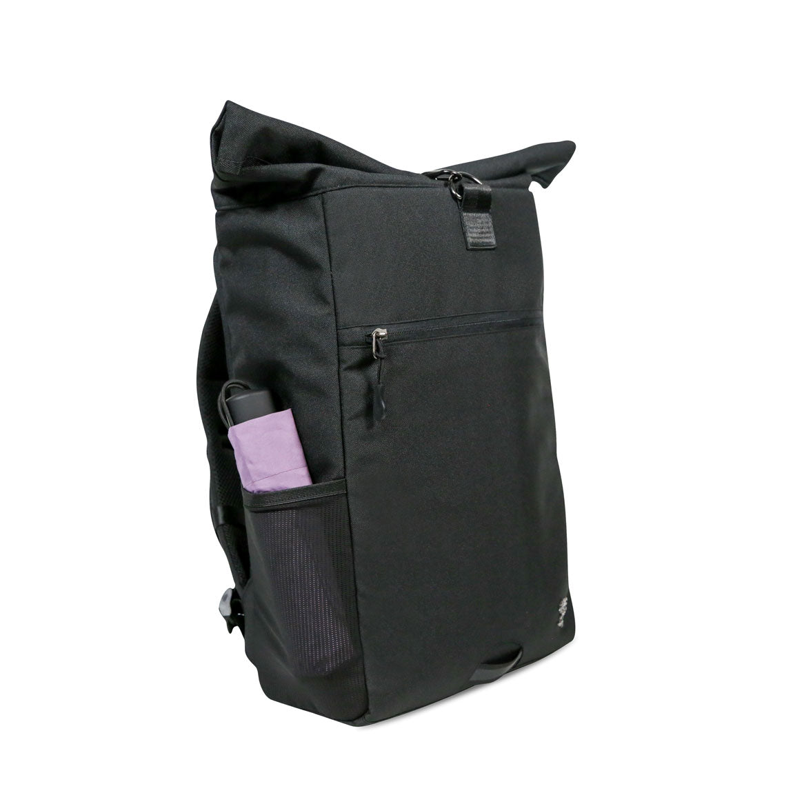 Ansicht von der linken Seite des schwarzen FUCHS und REBELL PIET Rolltop Rucksacks mit extra strabiler Meshtasche für einen Regenschirm