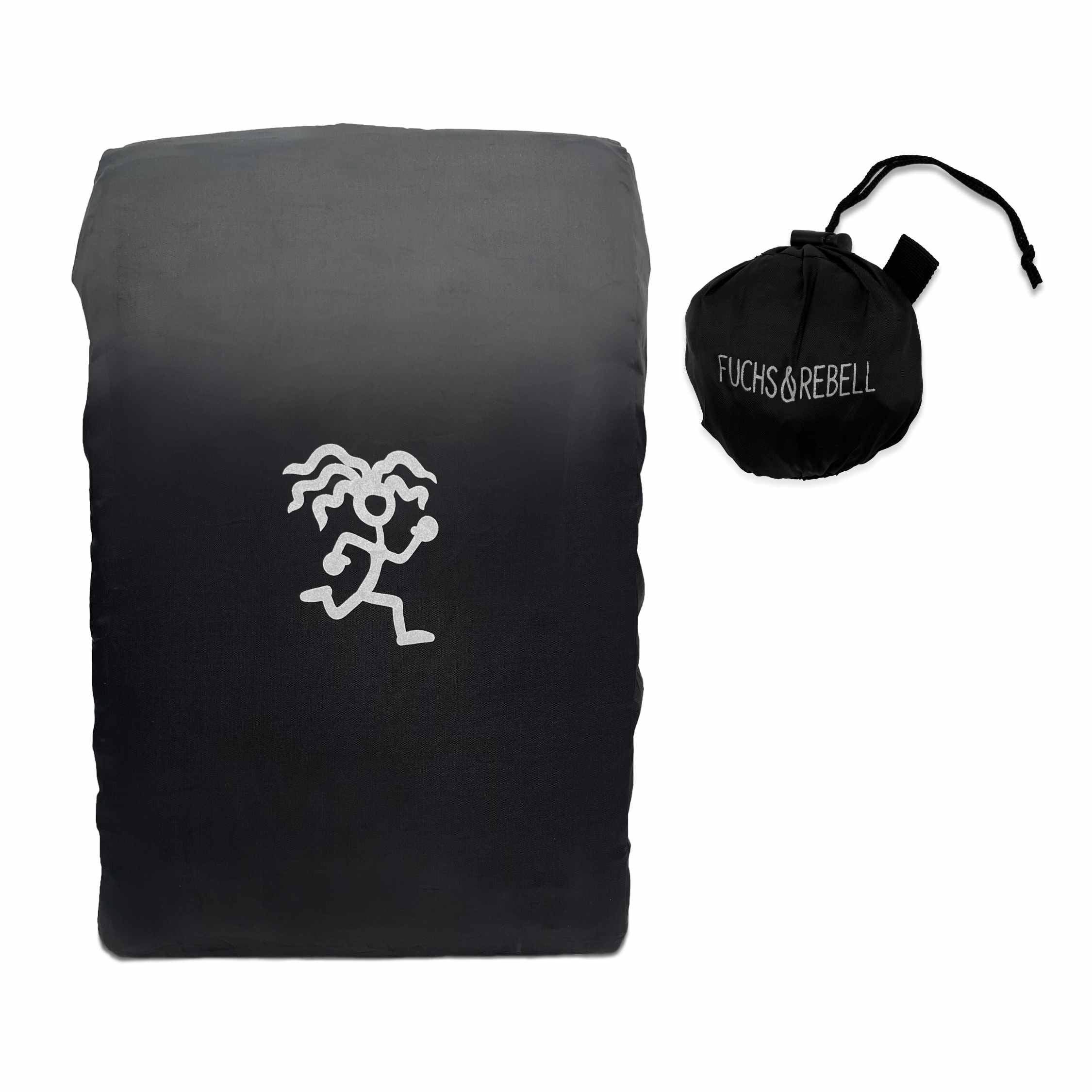 Frontansicht der Regenschutzhuelle fuer Rucksaecke in schwarz mit reflektierendem Logo und integrierter Tasche.